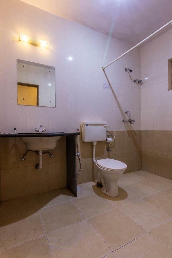 Dona Julia Beach Resort Calangute Exterior photo