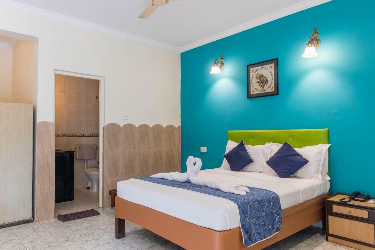 Dona Julia Beach Resort Calangute Exterior photo